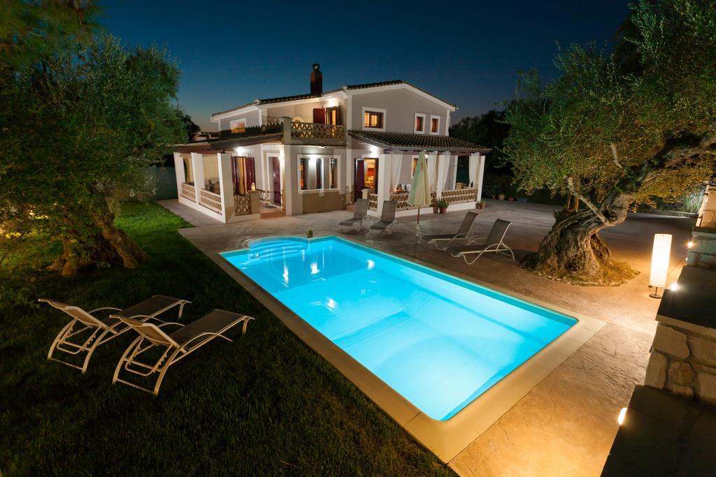 Evalexia Villa - Luxury Villa With Private Pool Near Laganas Perfect For Groups By Villa Mana Gers Kalamáki Kültér fotó
