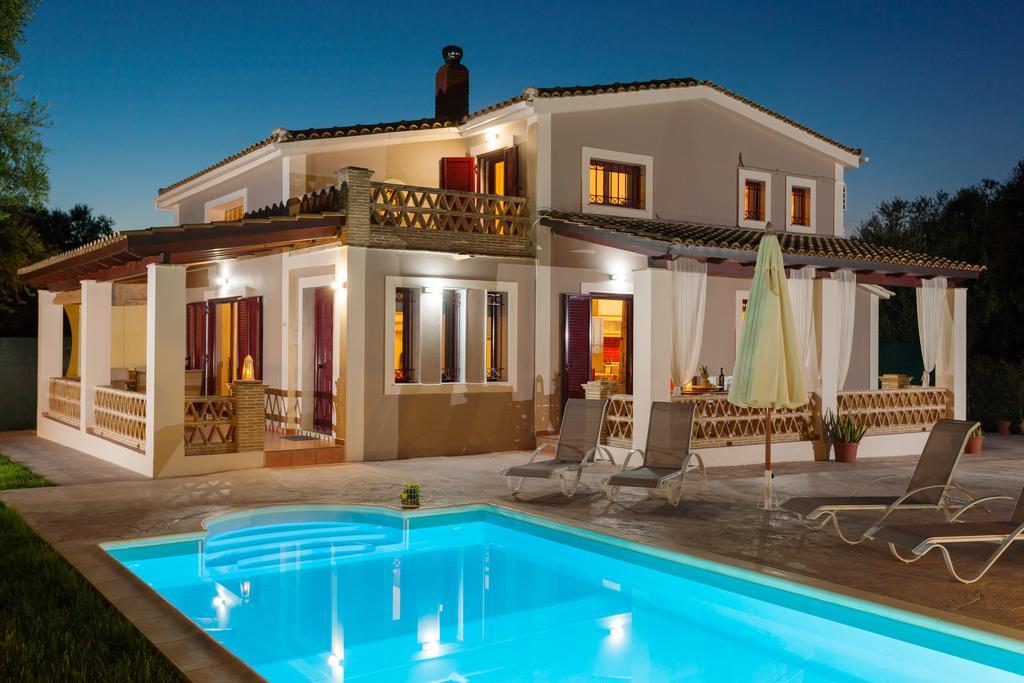 Evalexia Villa - Luxury Villa With Private Pool Near Laganas Perfect For Groups By Villa Mana Gers Kalamáki Kültér fotó
