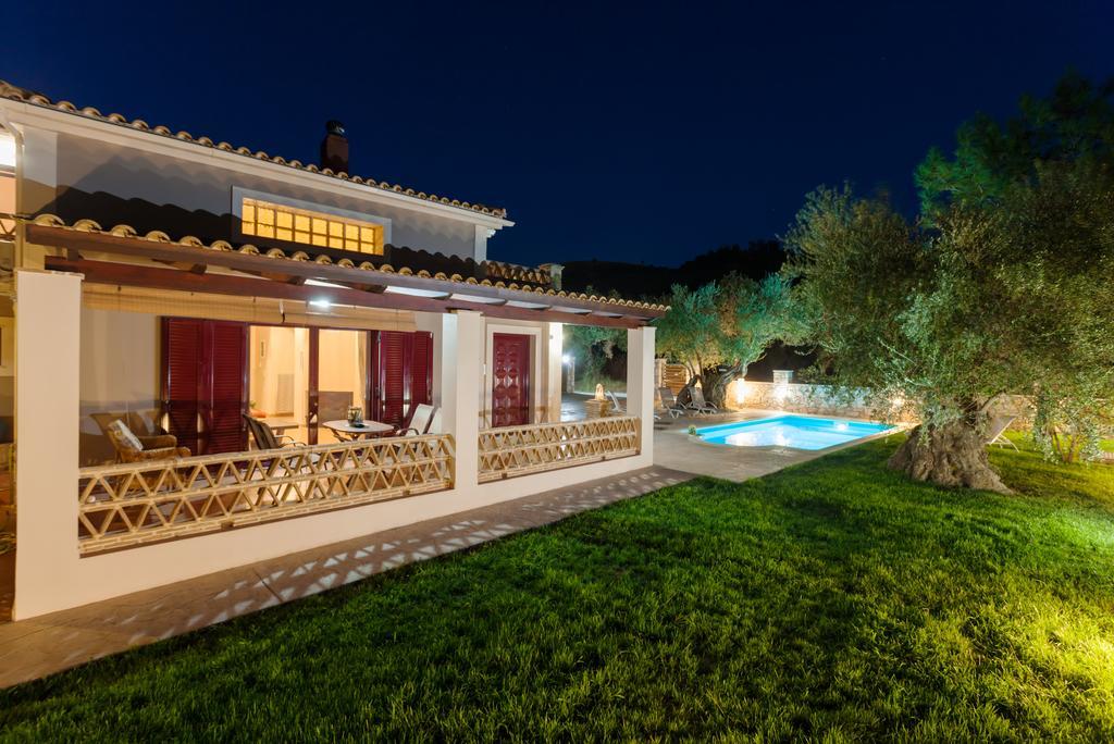 Evalexia Villa - Luxury Villa With Private Pool Near Laganas Perfect For Groups By Villa Mana Gers Kalamáki Kültér fotó